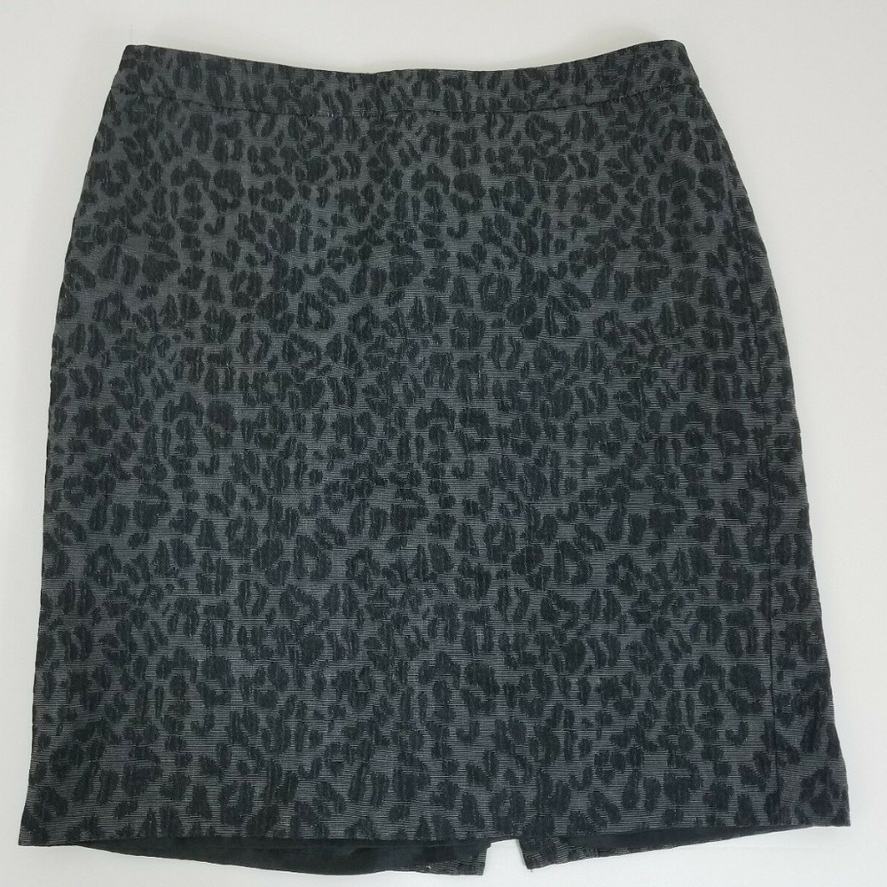 Ann Taylor LOFT Embroidered Straight Skirt Size 6
